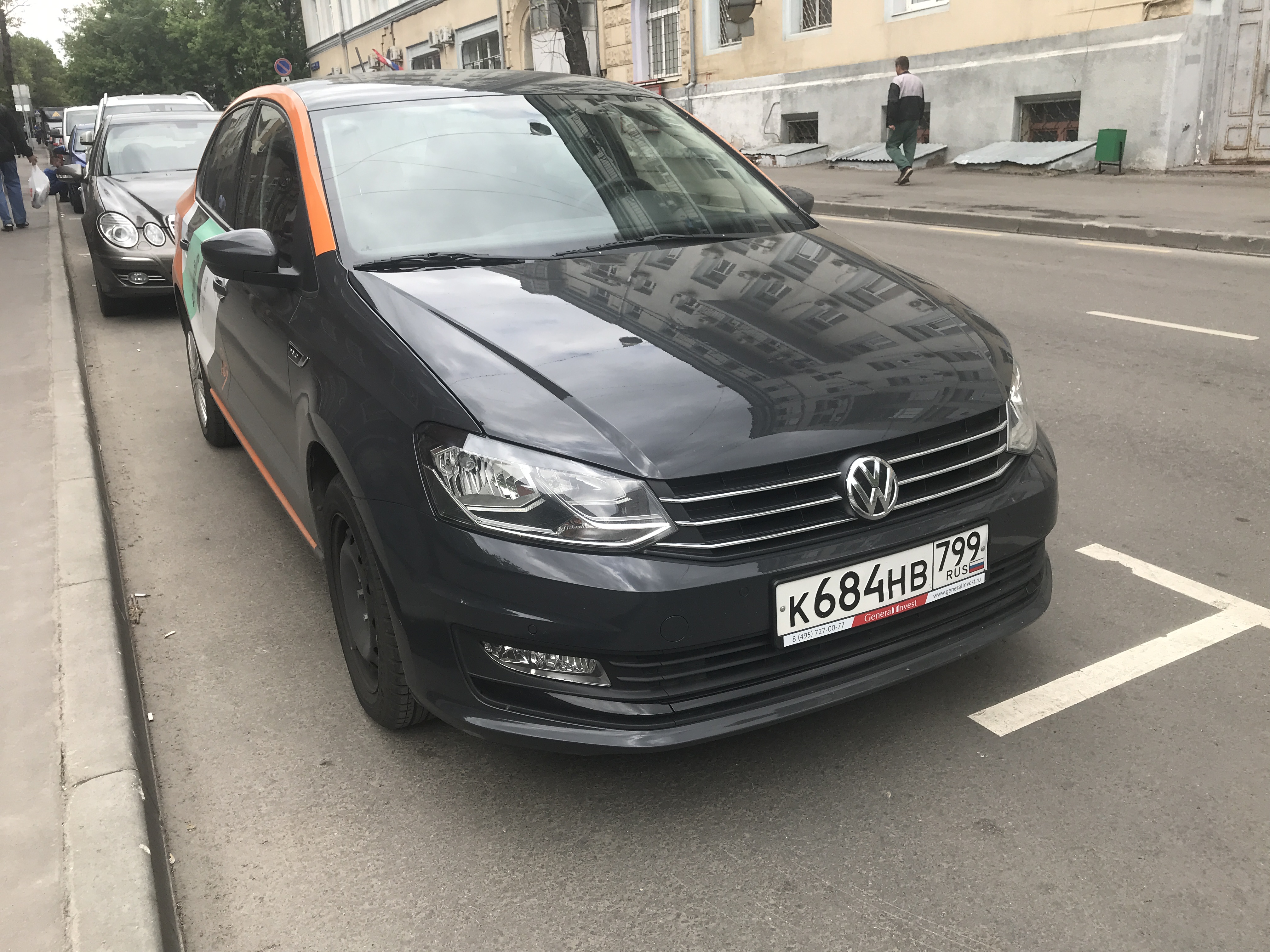 Volkswagen Поло - фронт